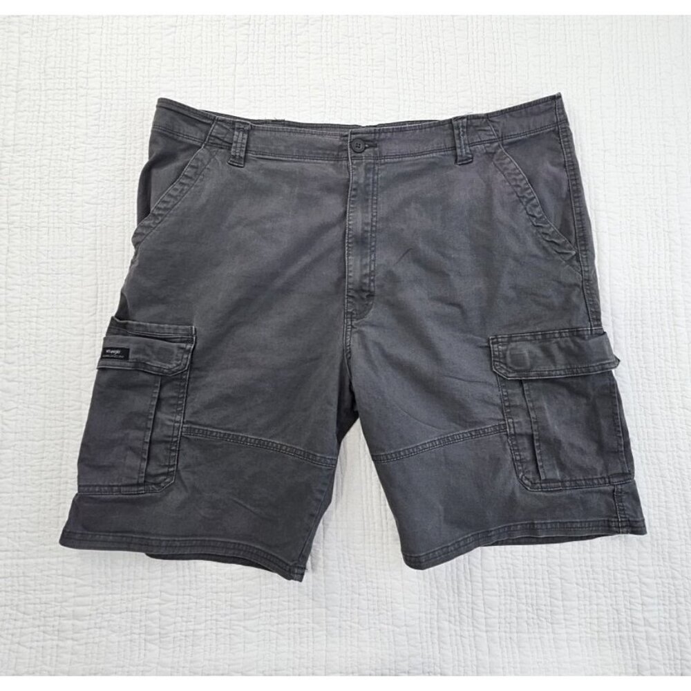 Wrangler Relaxed‎ Fit Cargo Shorts Men's 42 Grey 7 Pockets 9" Inseam Utility EUC